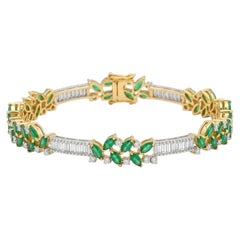 Elegante bracciale rigido in oro 18 carati con smeraldi e diamanti, 4,10 carati e 2,79 carati