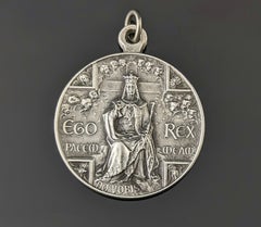 Pendentif ancien français en argent représentant un médaillon religieux, « Chridtst et King »