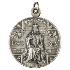 Pendentif ancien français en argent représentant un médaillon religieux, « Chridtst et King »