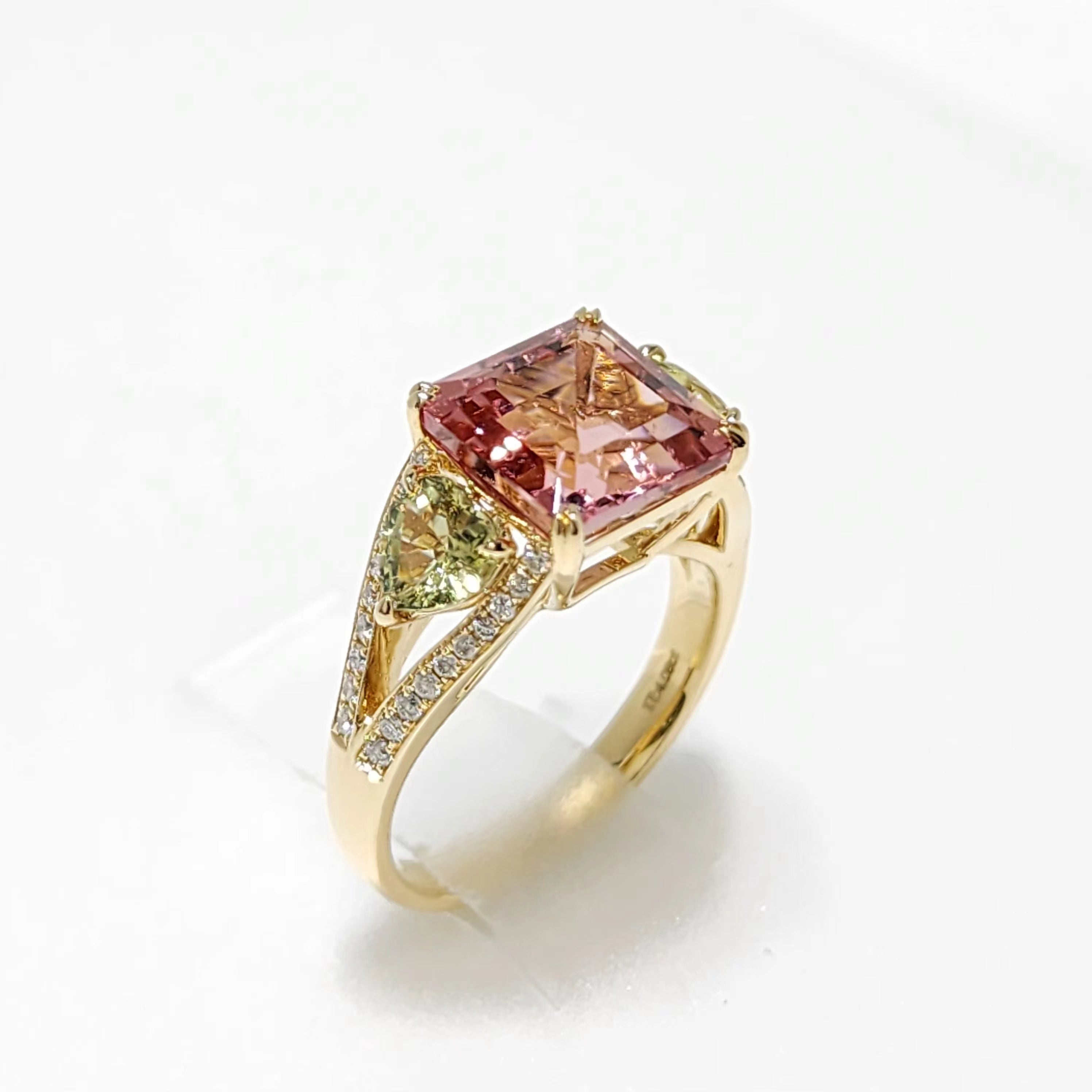 Radiant Cut 5.30 Carat Green Tourmaline and Diamond Ring in 18K Yellow Gold For Sale
