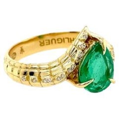 2ct Pear cut Emerald Croc Tail ring and diamond ring n 18k Yellow Gold