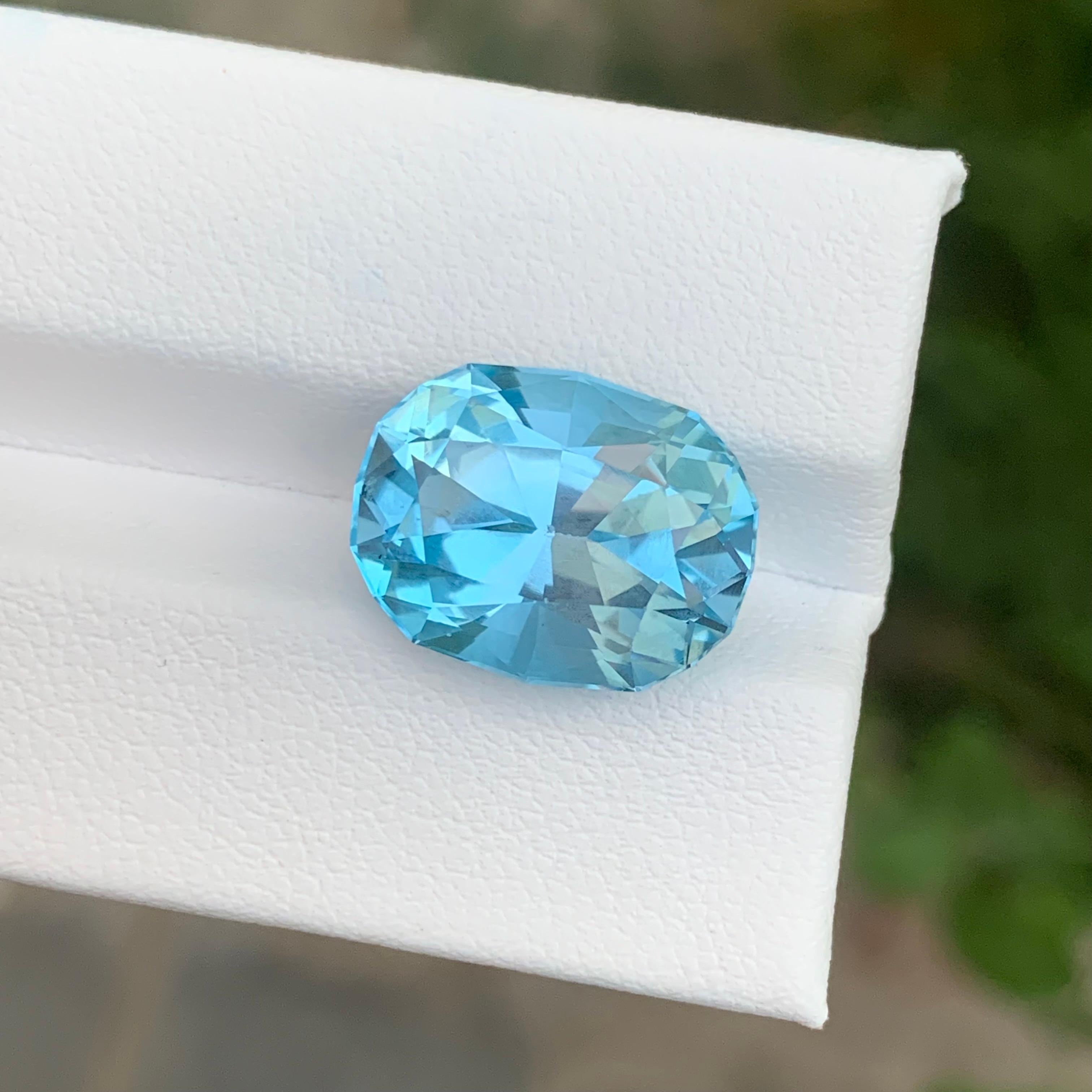 12,85 Carati Topazio Blu Sfaccettato Forma Ovale In condizioni Nuovo in vendita a Brisbane, AU