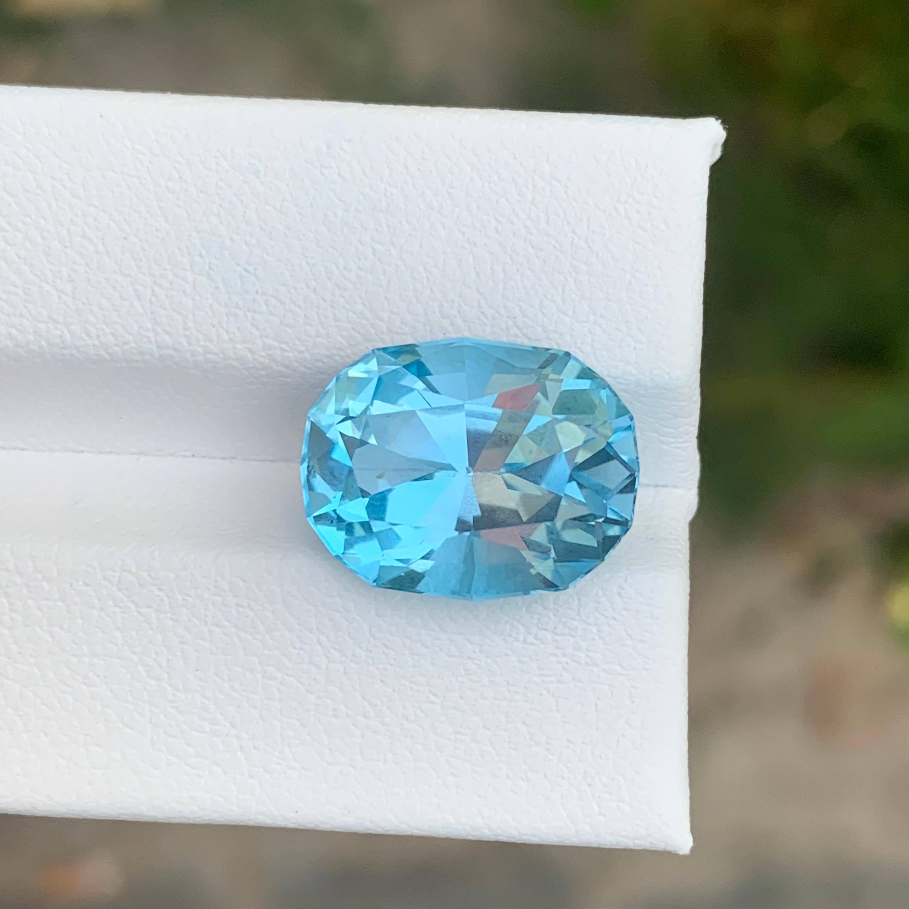 12,85 Carati Topazio Blu Sfaccettato Forma Ovale in vendita 4