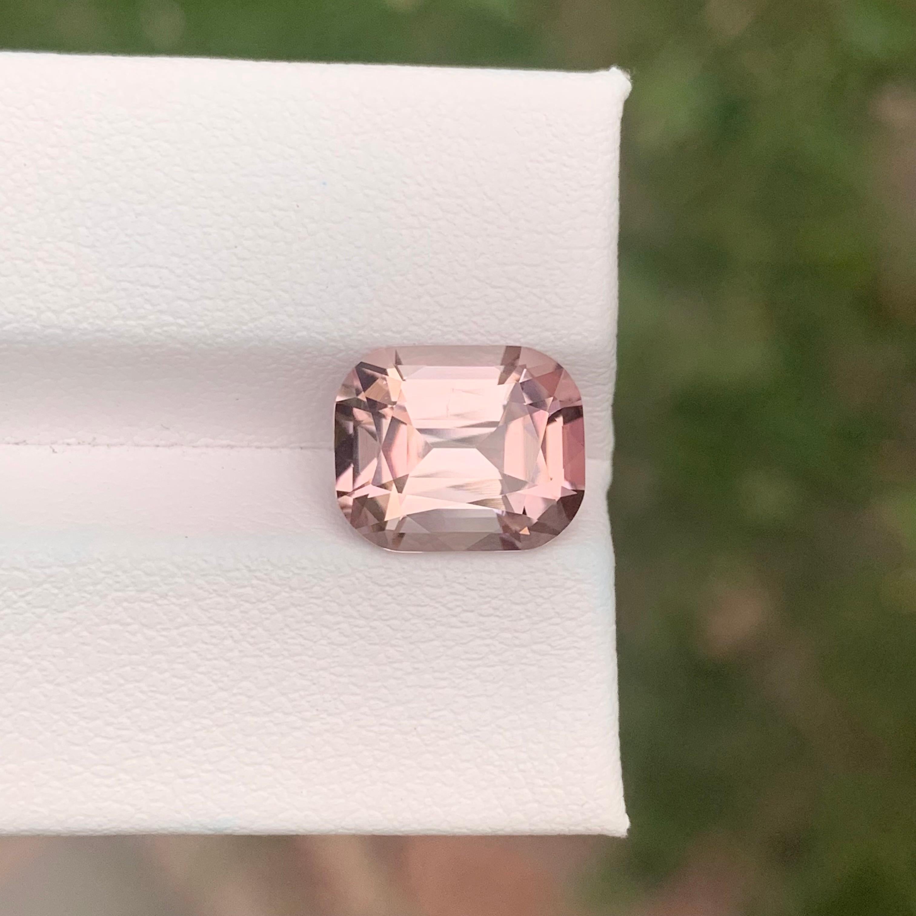 4,65 carati di tormalina rosa naturale sciolta a forma di cuscino in vendita 6