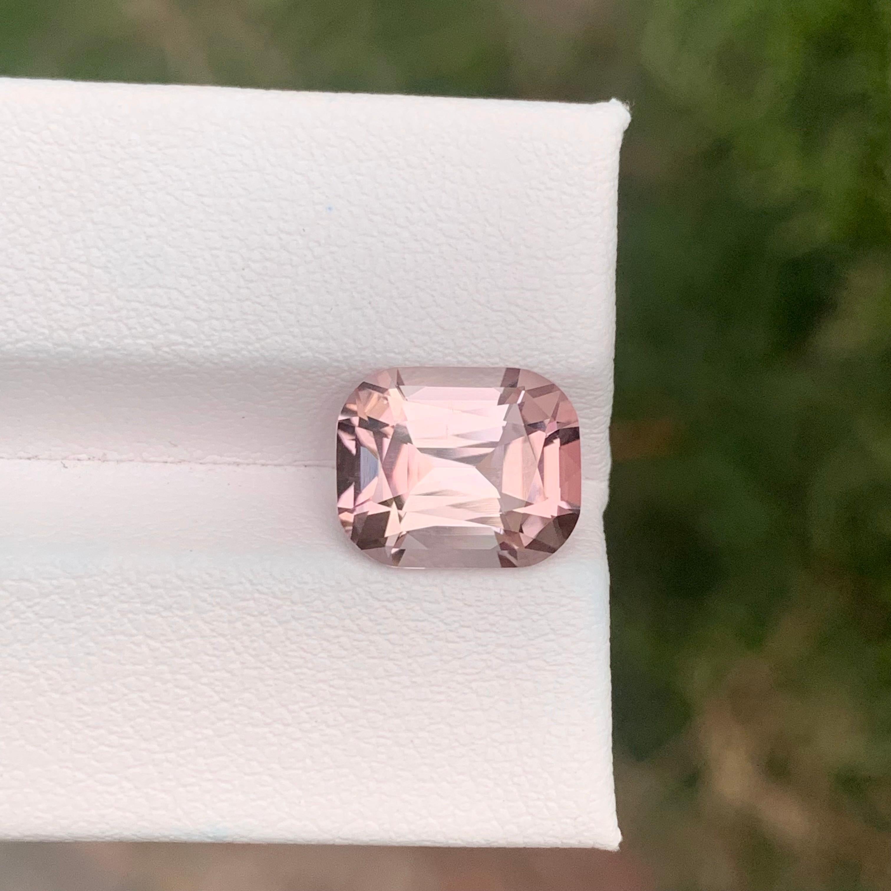 4,65 carati di tormalina rosa naturale sciolta a forma di cuscino in vendita 8