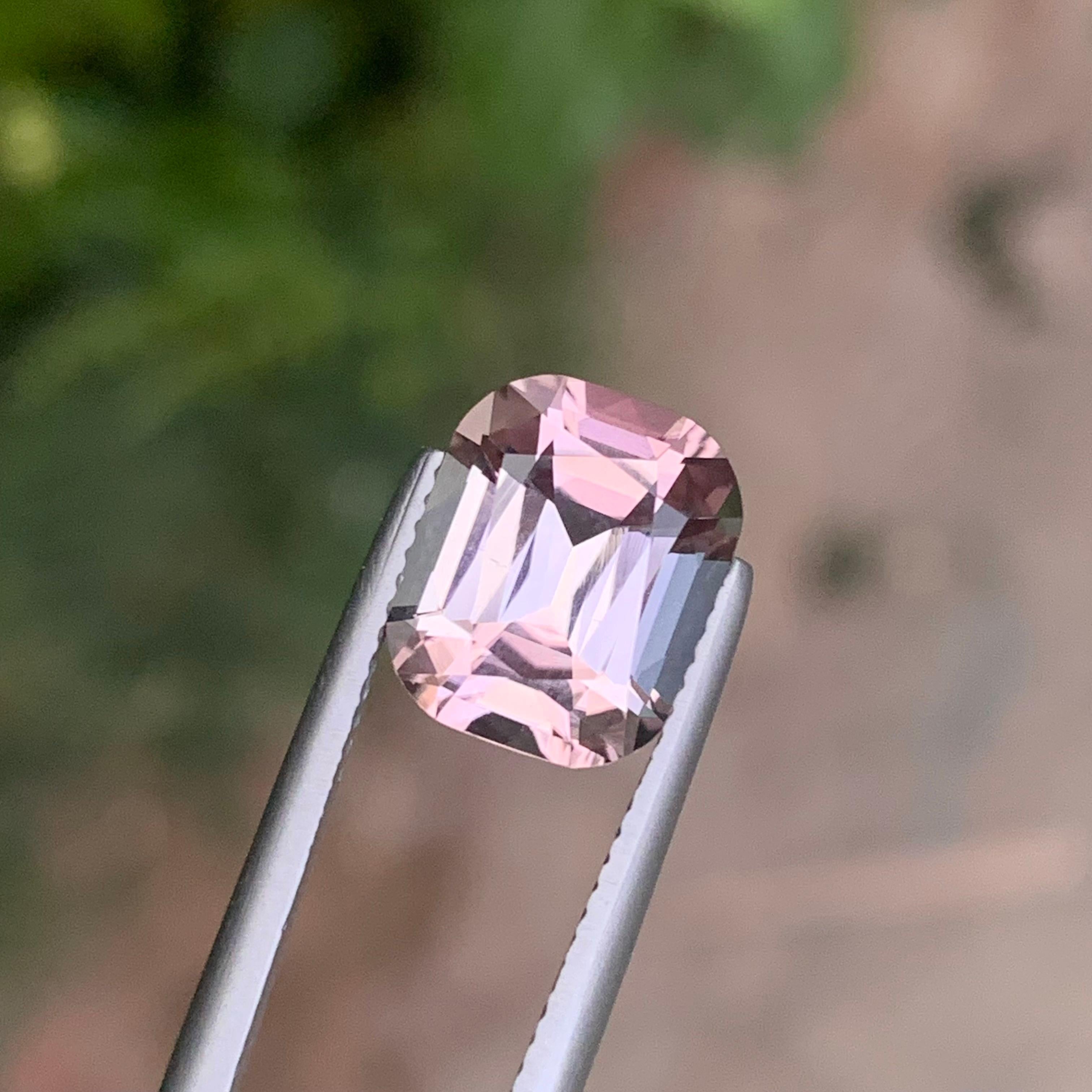 4,65 carati di tormalina rosa naturale sciolta a forma di cuscino in vendita 13