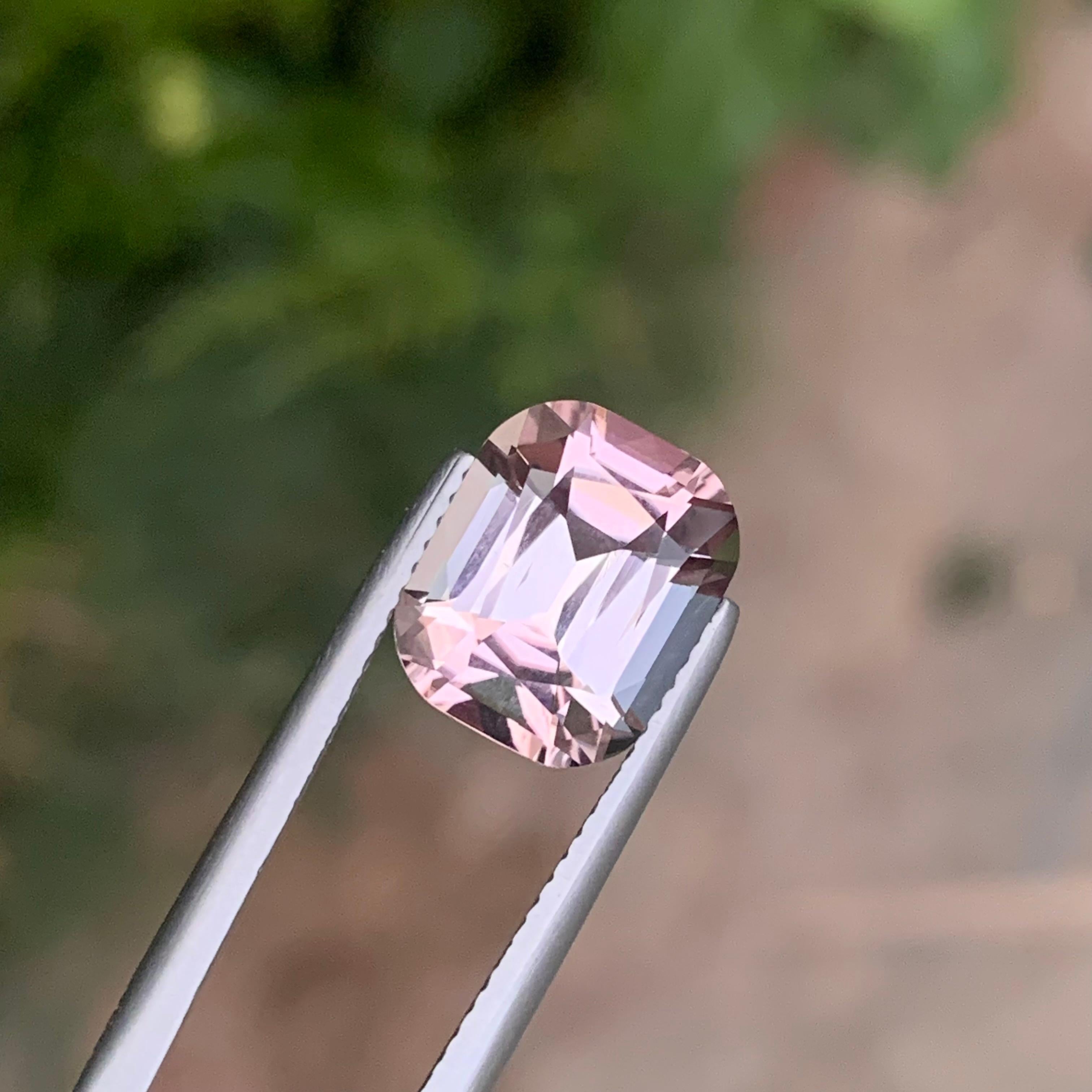 4,65 carati di tormalina rosa naturale sciolta a forma di cuscino in vendita 17