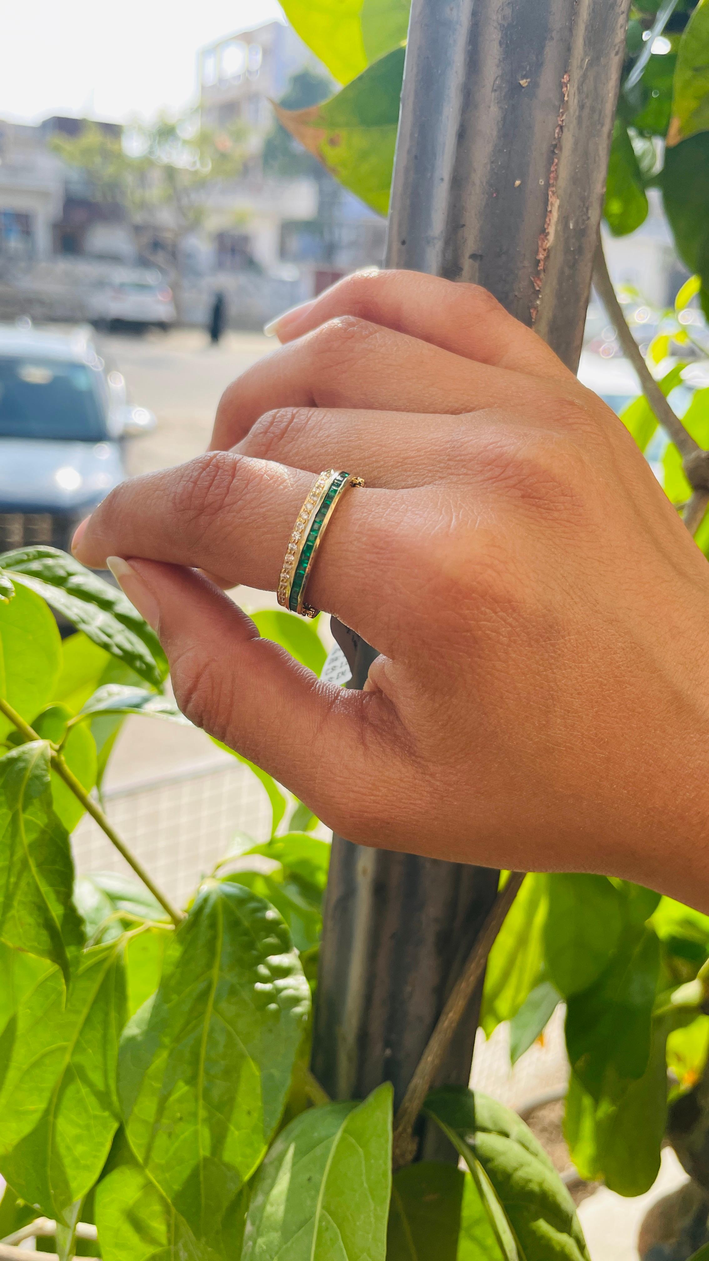 Women's or Men's 14K Yellow Gold Spinner Ring in Sapphire, Emerald and Diamond