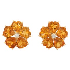 Herzschliff 6,5 Karat Citrin-Ohrstecker mit Blumenmuster und Diamanten aus 18 Karat Gelbgold