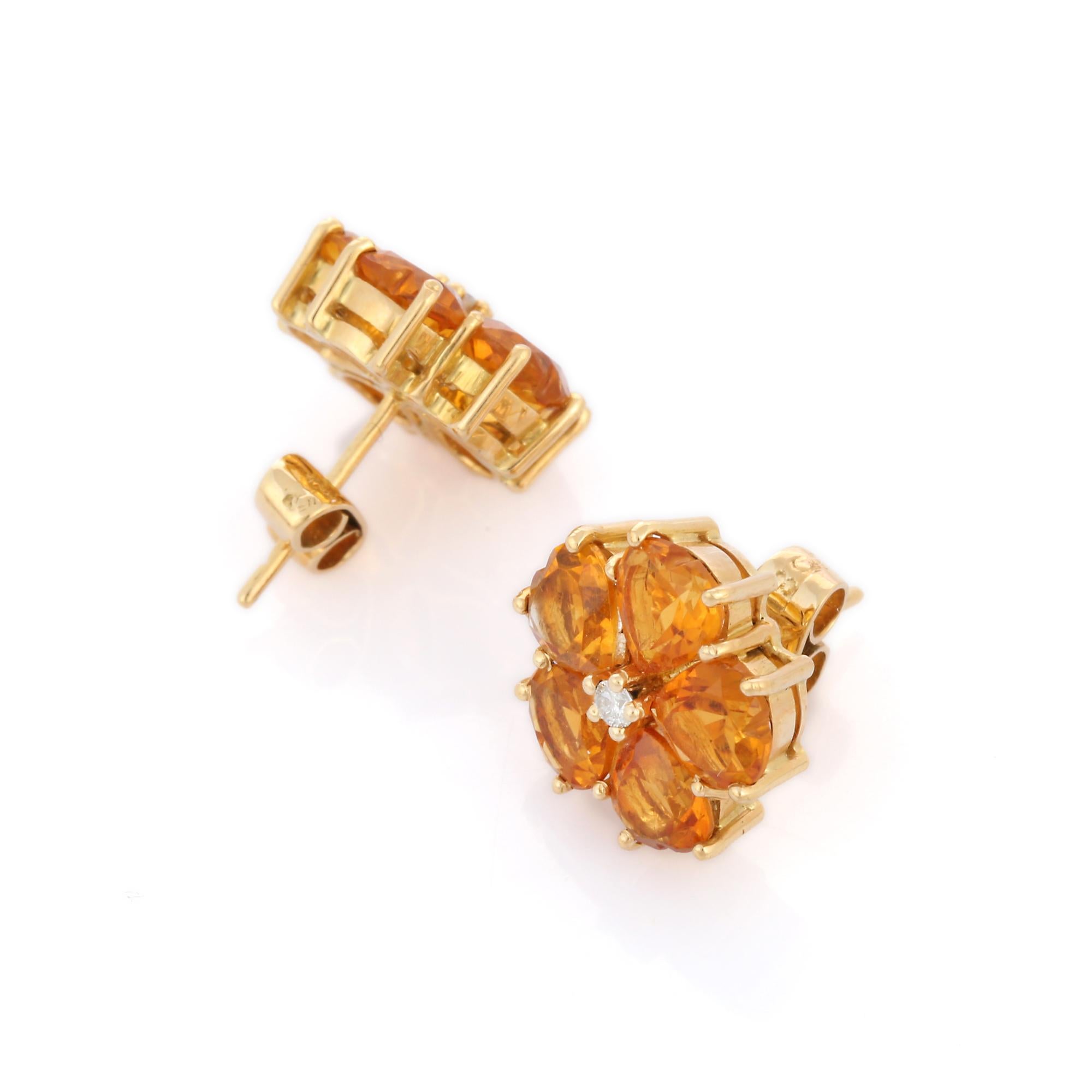 Heart Cut 6.5 ct Citrine Floral Stud Earrings with Diamonds in 18K Yellow Gold In New Condition For Sale In Houston, TX