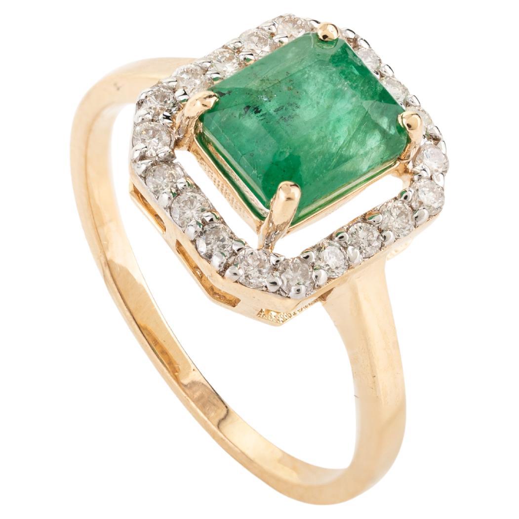 For Sale:  1.5 Carat Octagon Emerald Halo Diamond Wedding Ring in 18k Yellow Gold