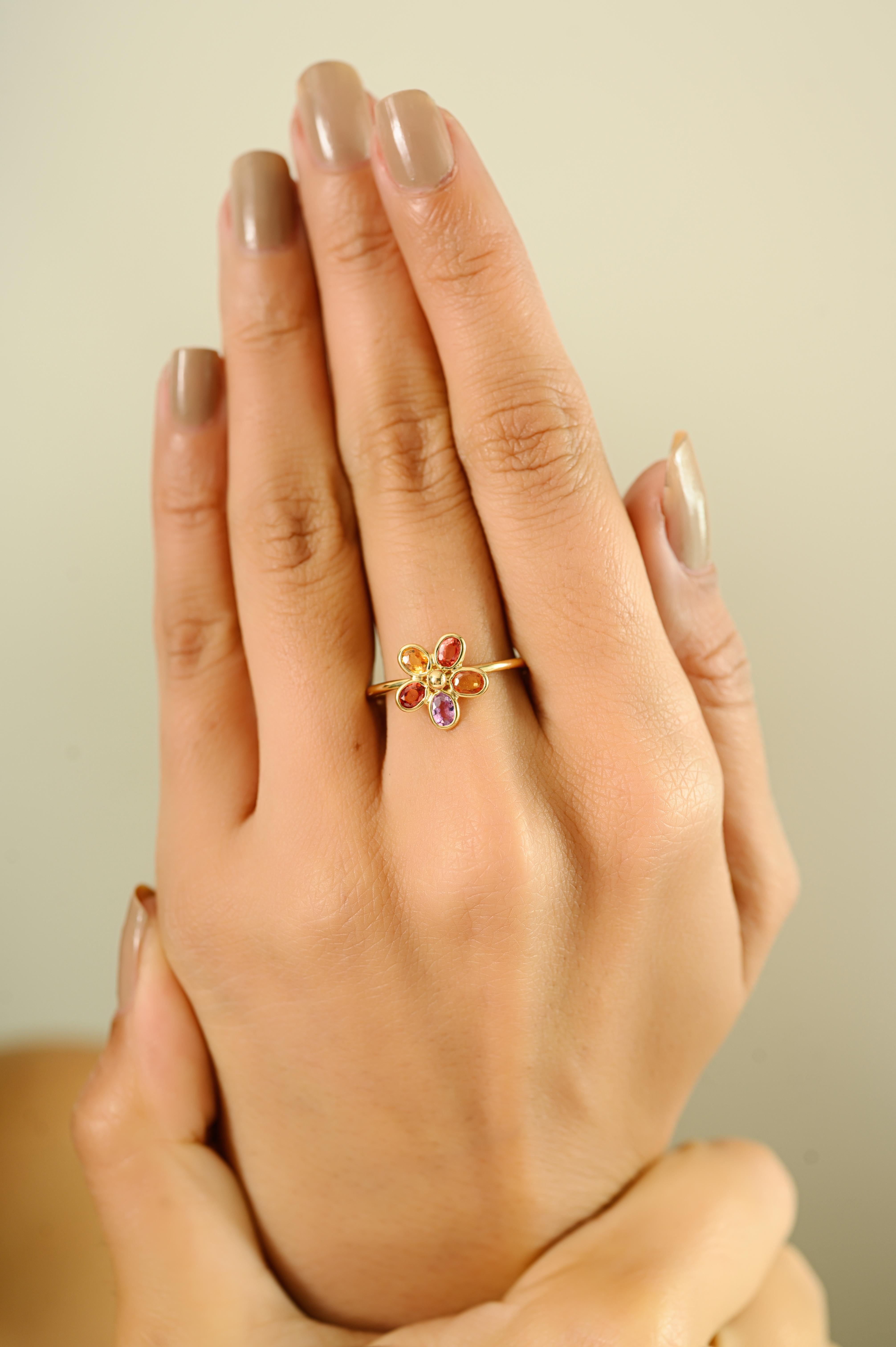 Im Angebot: Natürliche Oval Cut Multi Saphir Blume Cluster Ring in 14k massivem Gelbgold () 6