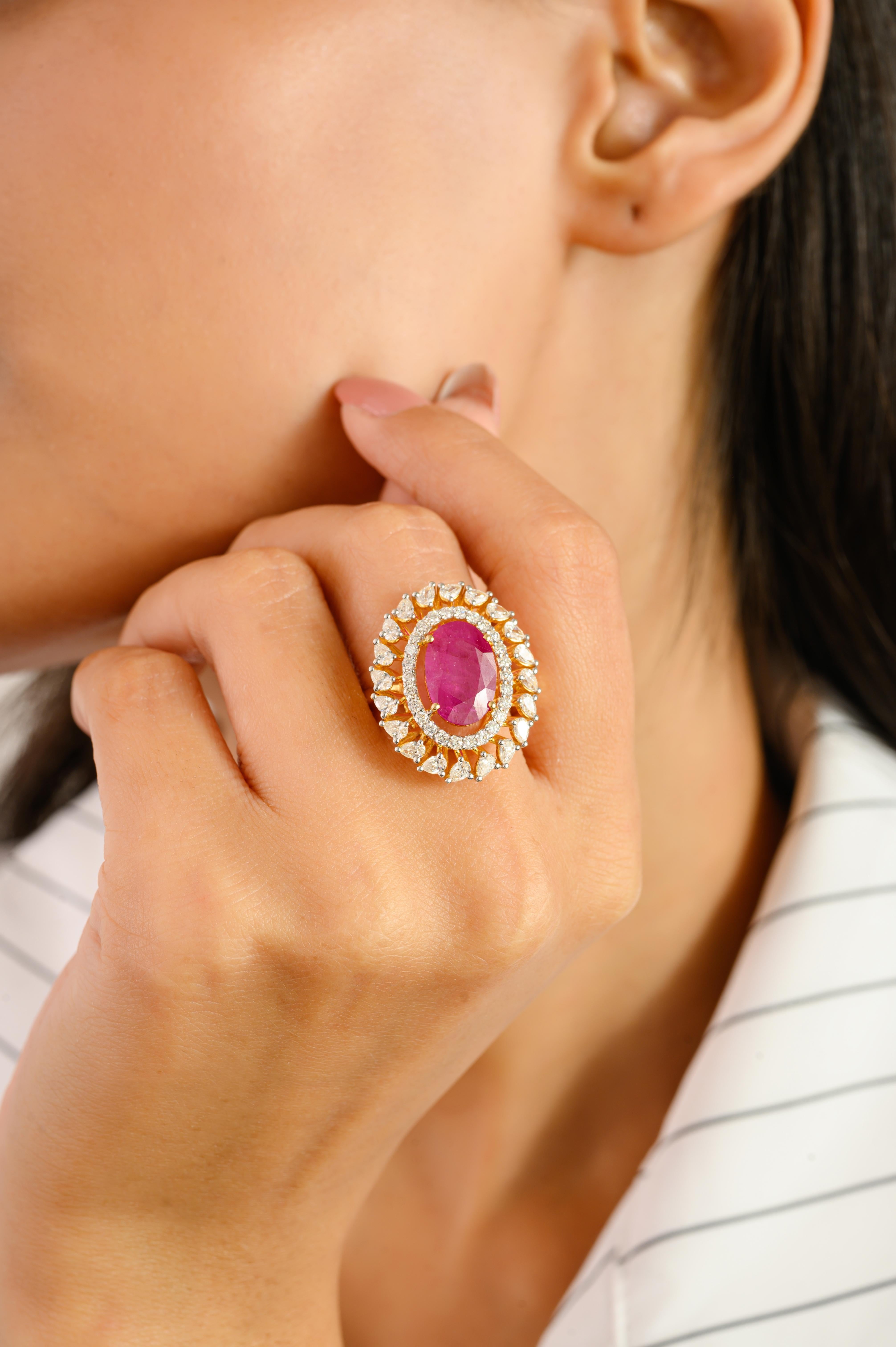 in vendita:  Anello nuziale di lusso in oro giallo 14k con rubino taglio ovale e diamante a raggiera 6