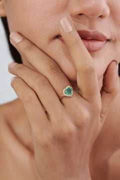 14K Yellow Gold 1.2ct Natural Zambian Emerald Heart Ring with Diamond Halo