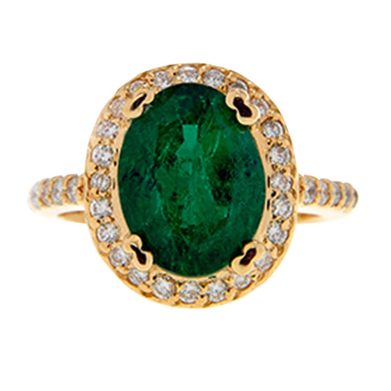 Beautiful Oval Cut Emerald Diamond Gold Solitaire Ring For Sale