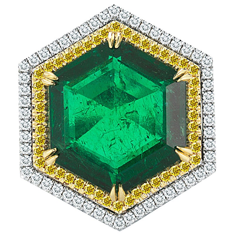 Hexagonal Shape Emerald Ring with Fancy Yellow and White Diamonds Ring For Sale