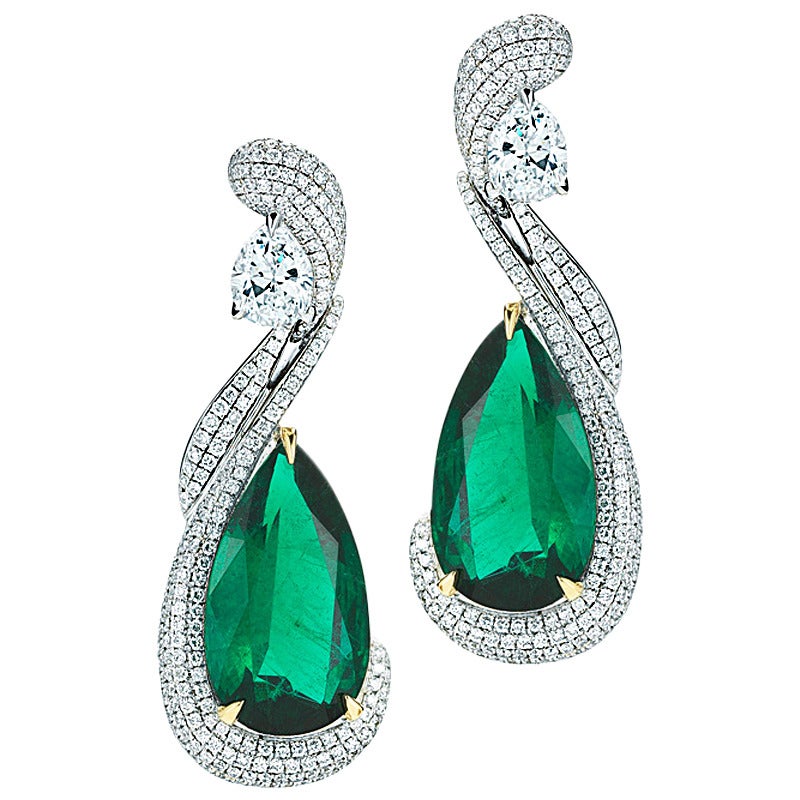Amazing Zambian Pear shape Emerald and Diamond Earring For Sale