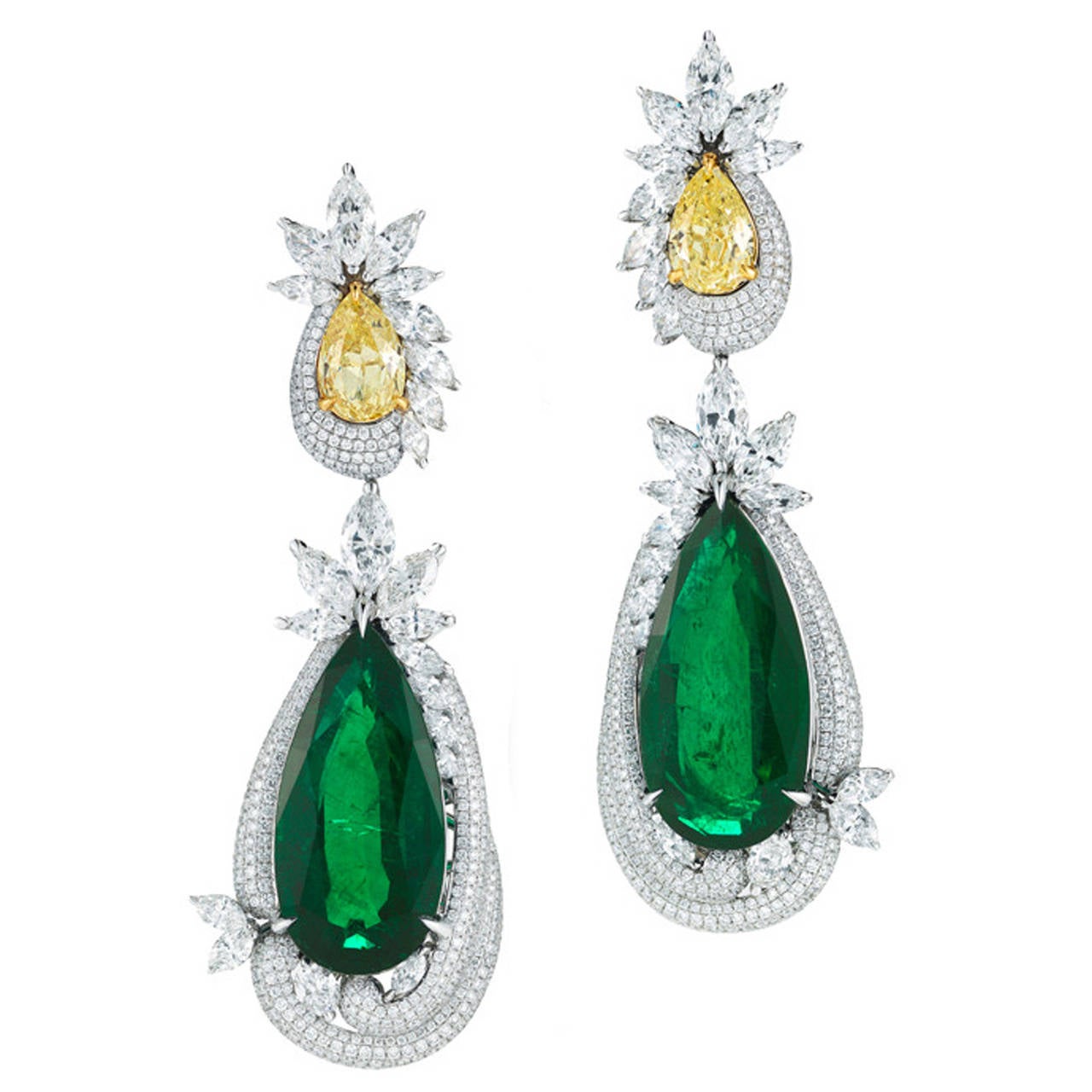Emerald Earring Pear Shape with Fancy Yellow Diamond For Sale