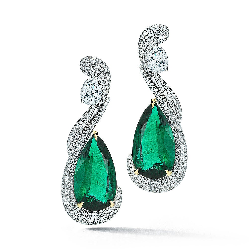GIA Certifite Emerald And Diamond Earring
Product ID:02335
Model:TK MB 512
Metal:18K W
Gram Weight:26.10
Stock:1
Country Of Origin:USA
DIAMOND
•  Round: 2.85Ct.
•  Pear:0.73Ct.
•  Pear:0.70Ct.
•  Total Diamond Wt.:
