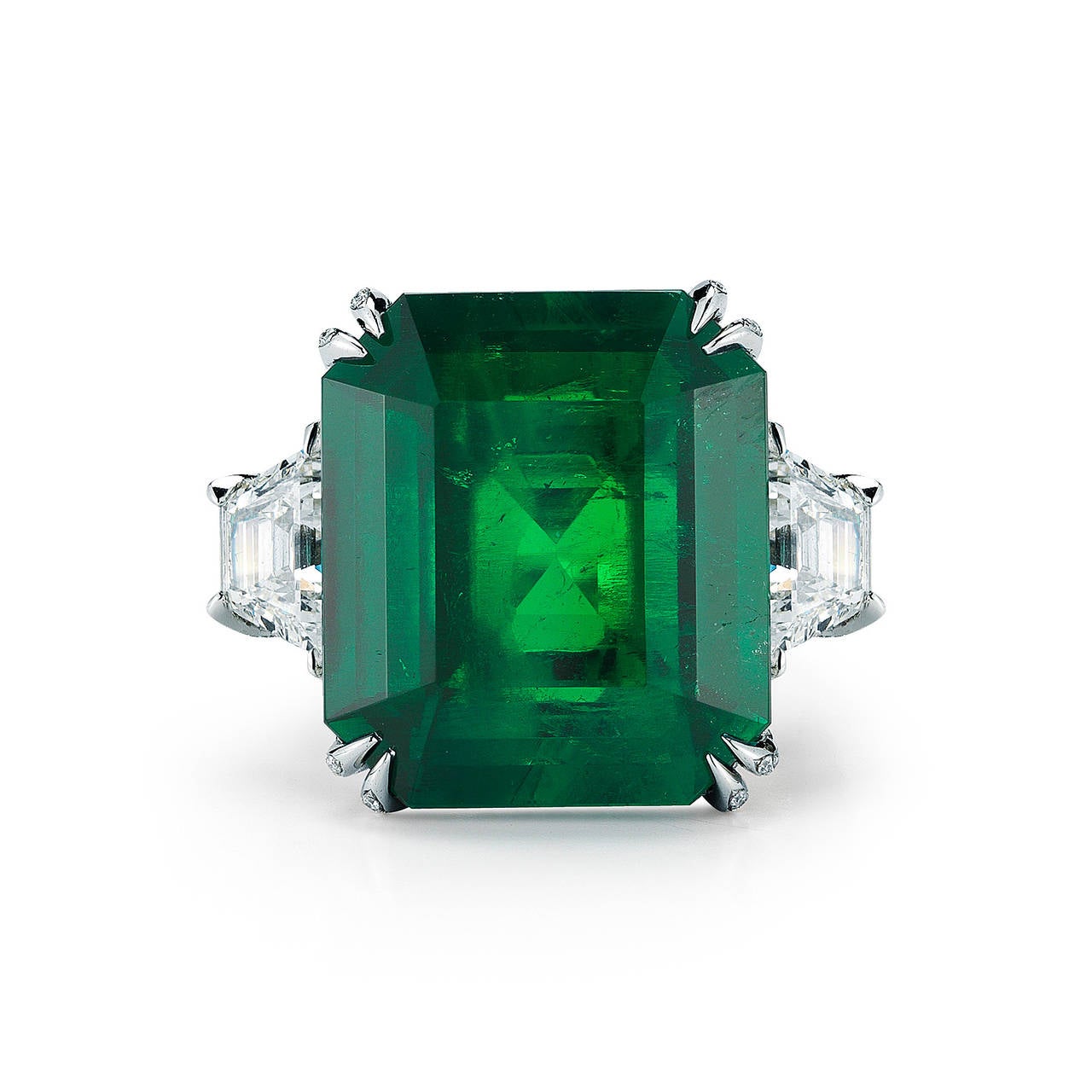 Superbe bague en émeraude de Colombie et diamants