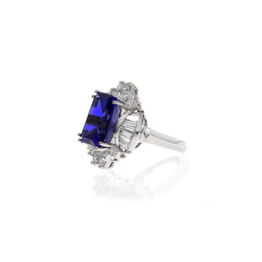 Charming Tanzanite Octagon Diamond Gold Ring