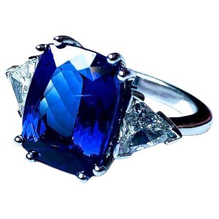 Cushion Cut Tanzanite Cushion 6, 37 Carat and Pair Trillant Diamond Ring White Gold 18 Carat