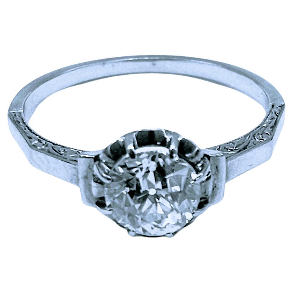 Antique Ring Solitaire 1900s Diamond  Old Mine Cut Platinum For Sale