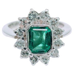 Emerald Colombia & Diamond Cluster Ring White Gold 18Kts
