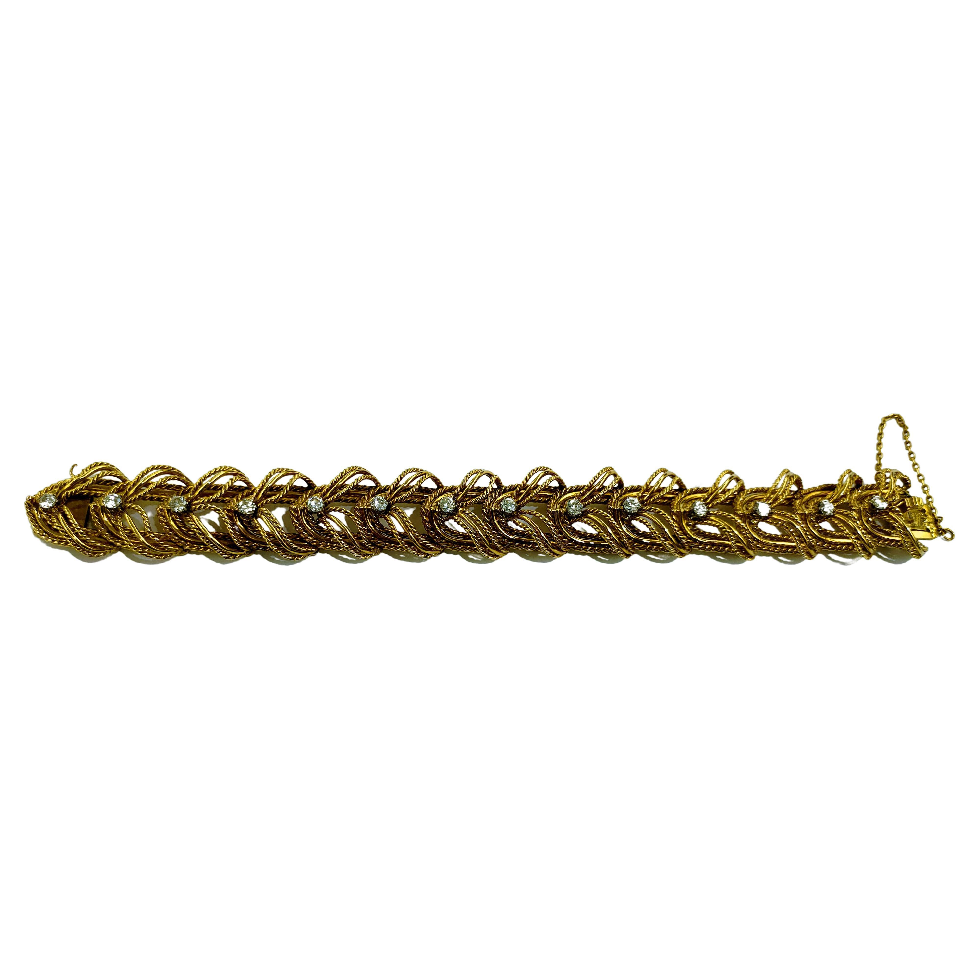 Retro 18 Karat Yellow Gold Scale Diamond Buckle Bracelet For Sale at
