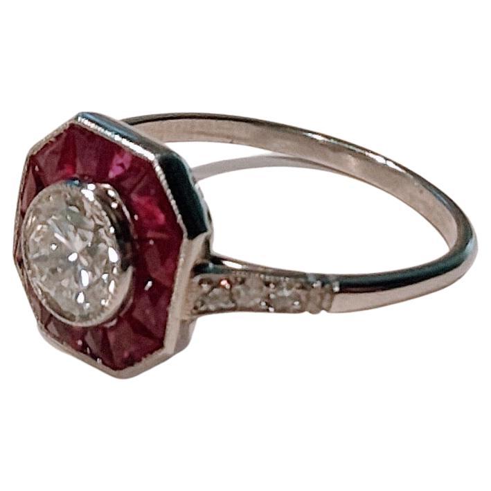 Art-Deco Ring Central Diamond and Ruby Platinum 4