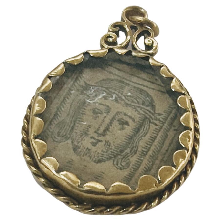 Women's or Men's Vintage Original Antique Devotional Medal 18th Century Yellow Gold 18 Karat For Sale