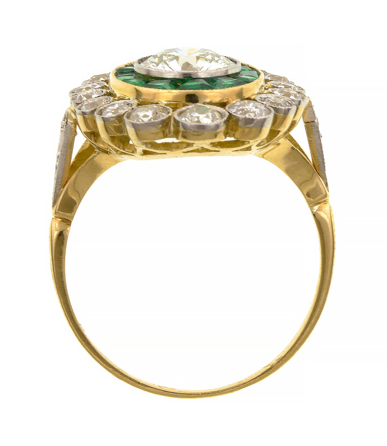 Diamond  Emerald Framed Ring In Good Condition For Sale In New York, NY