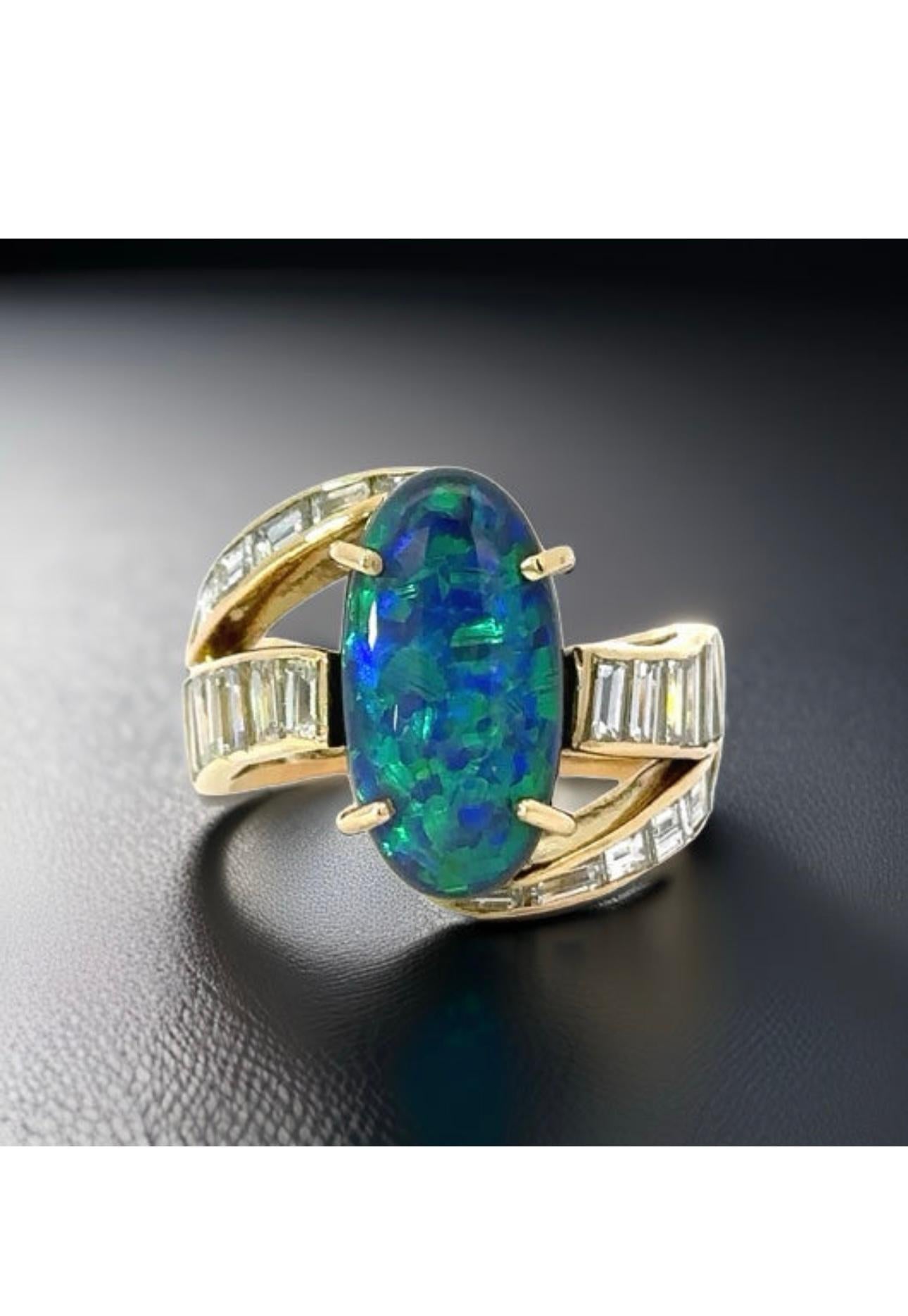 Bague en or jaune 18 carats 5.10 ct Opale noire Diamant en vente 1