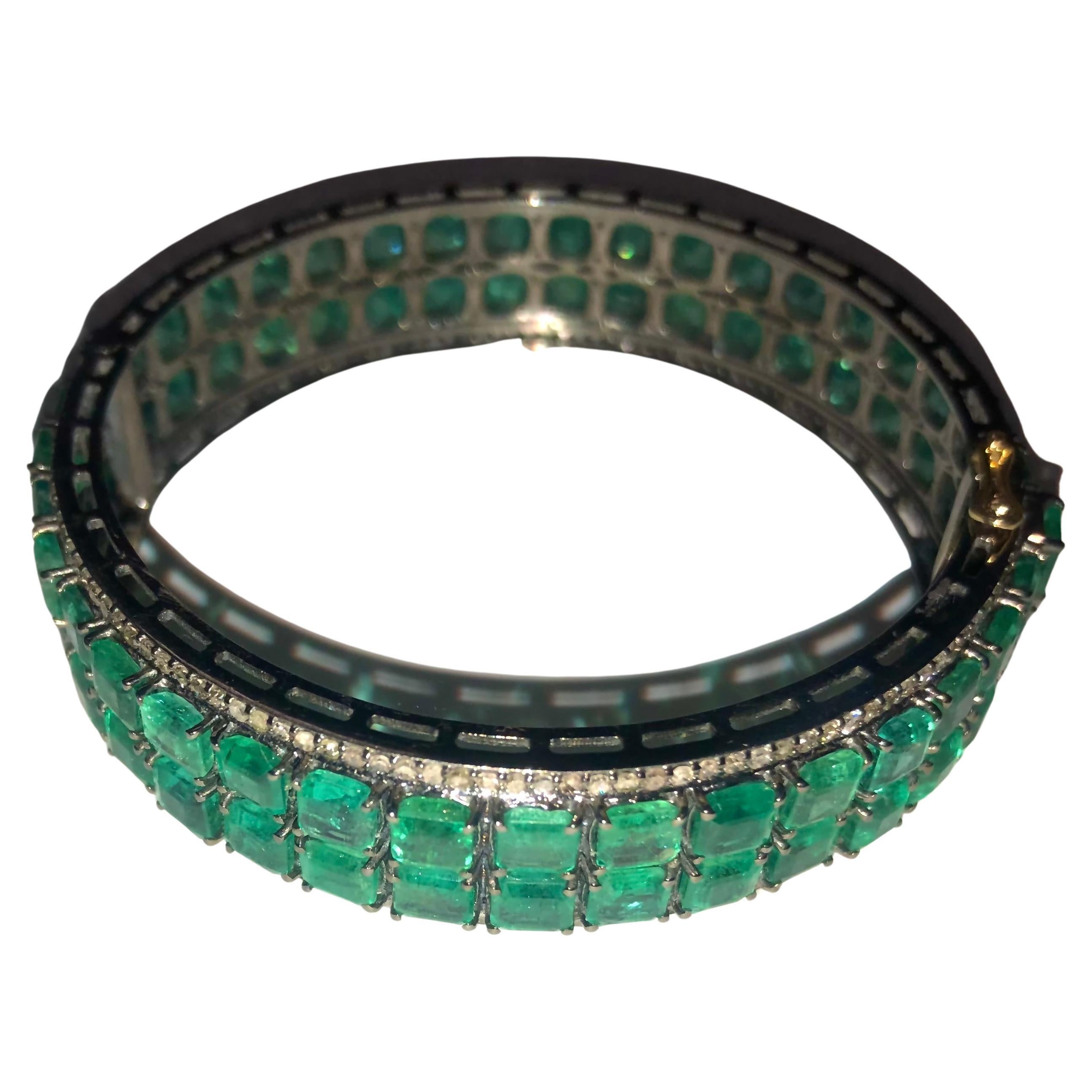 Contemporary Columbian Emeralds Double Row with Pave Diamonds Paradizia Bangle Bracelet For Sale