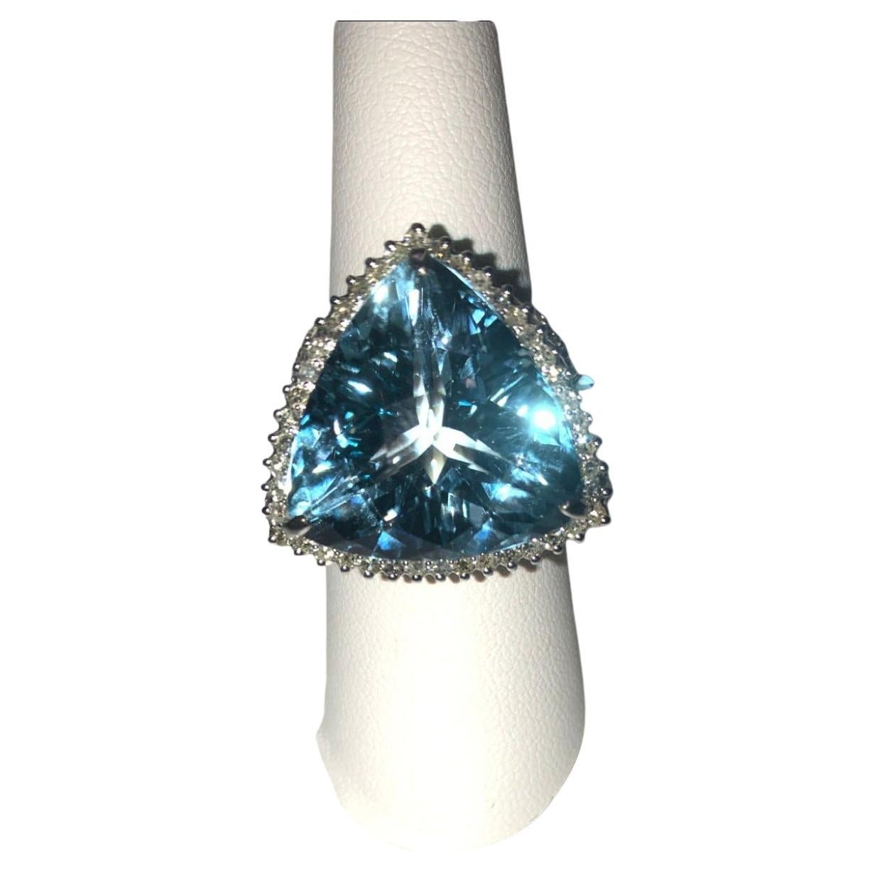 Women's Swiss Blue Topaz 26 Carats with Pave Diamonds Ring For Sale