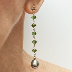 Orecchini Paradizia con tormalina verde, perle di Tahiti e diamanti di Pistacchio