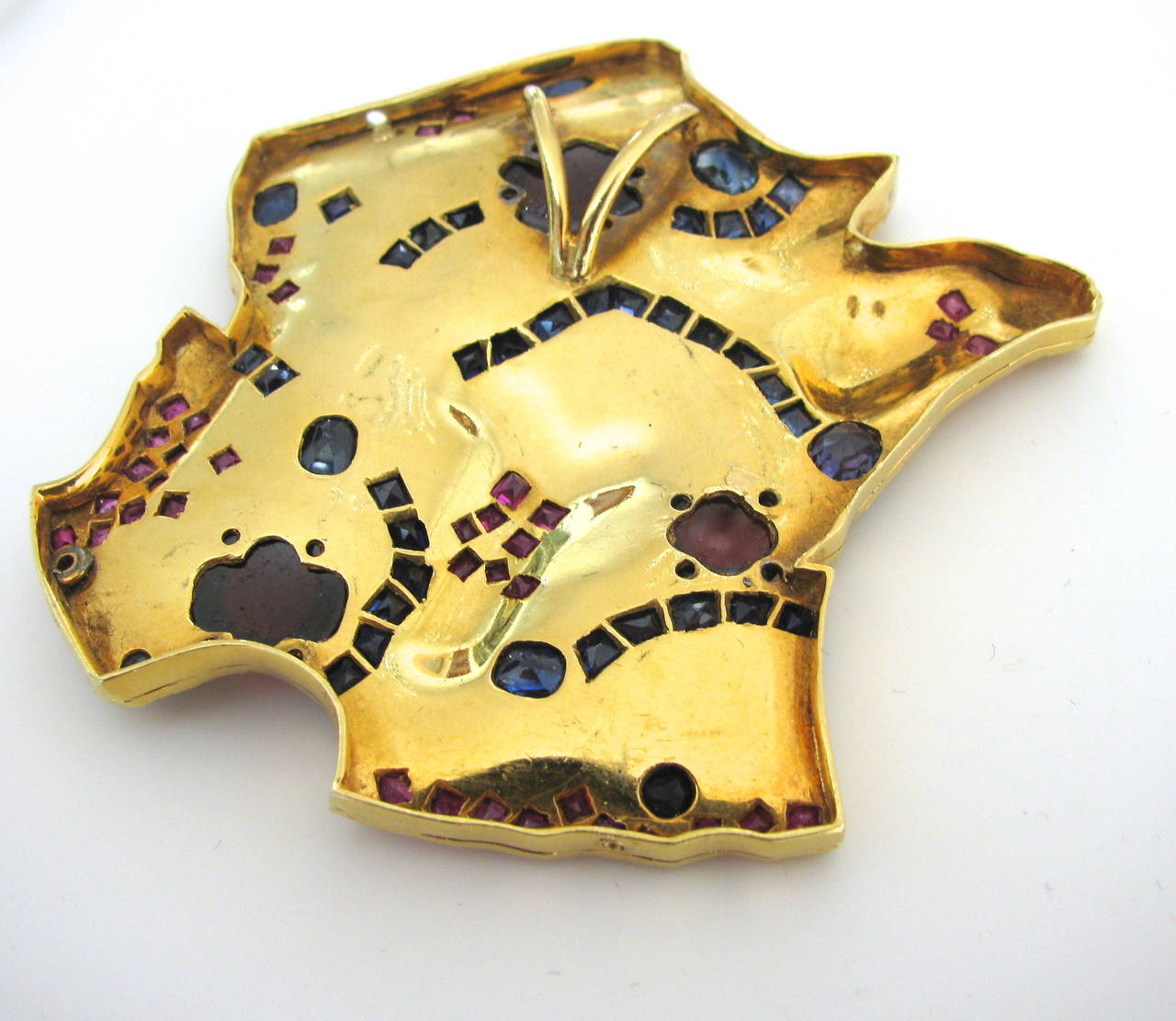 Cannes Map of France Gemstone Gold Pendant Brooch In Excellent Condition In Cincinnati, OH