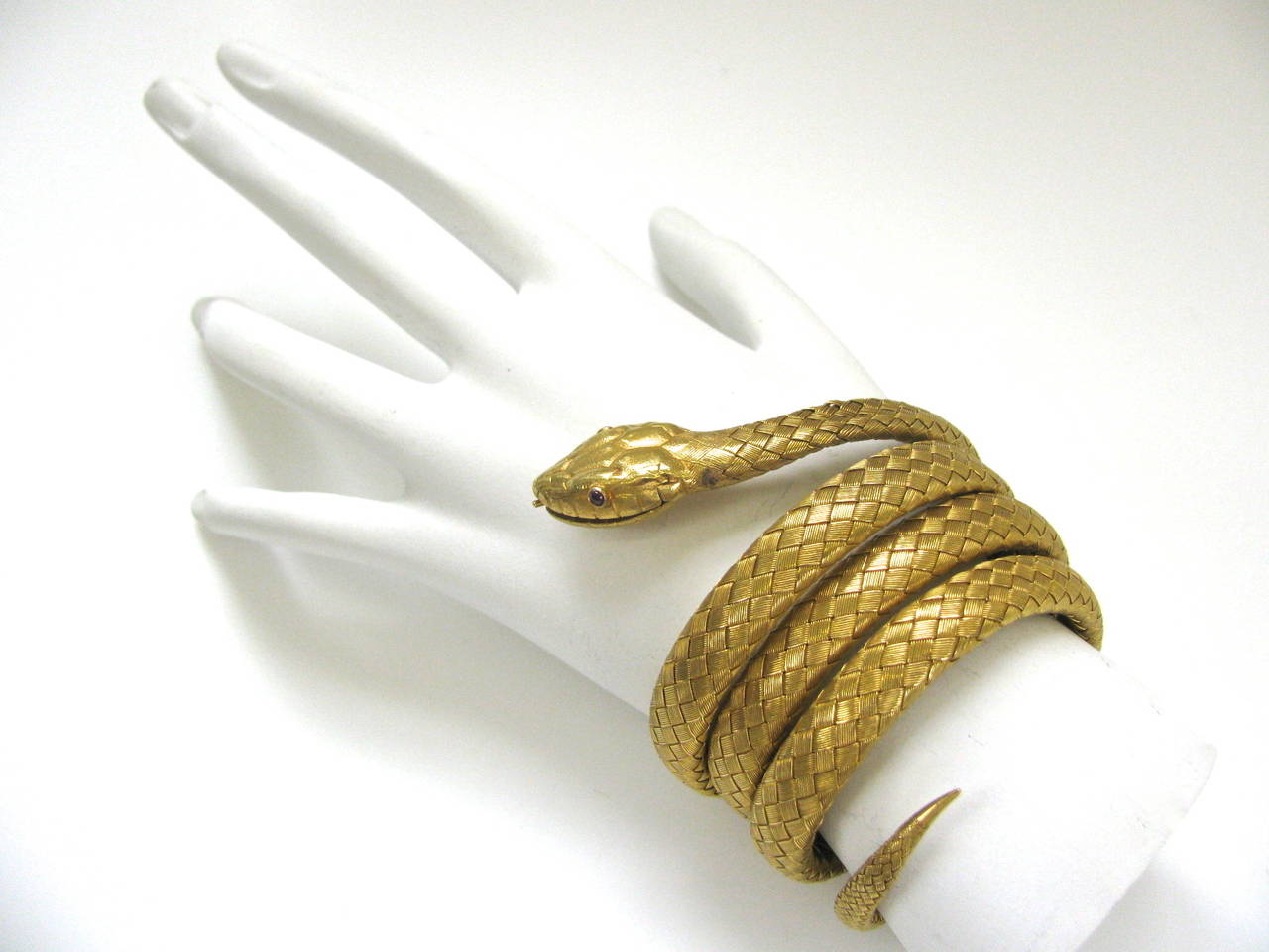 Victorian Gold Serpent Bracelet In Excellent Condition In Cincinnati, OH