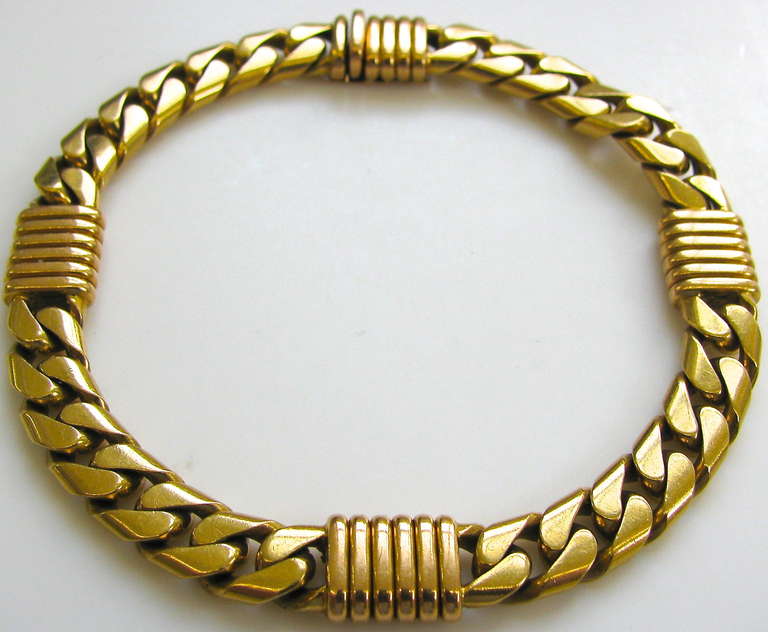 Bulgari, A Handsome gold link bracelet. The 1/4