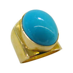 A Turquoise and Gold Ring