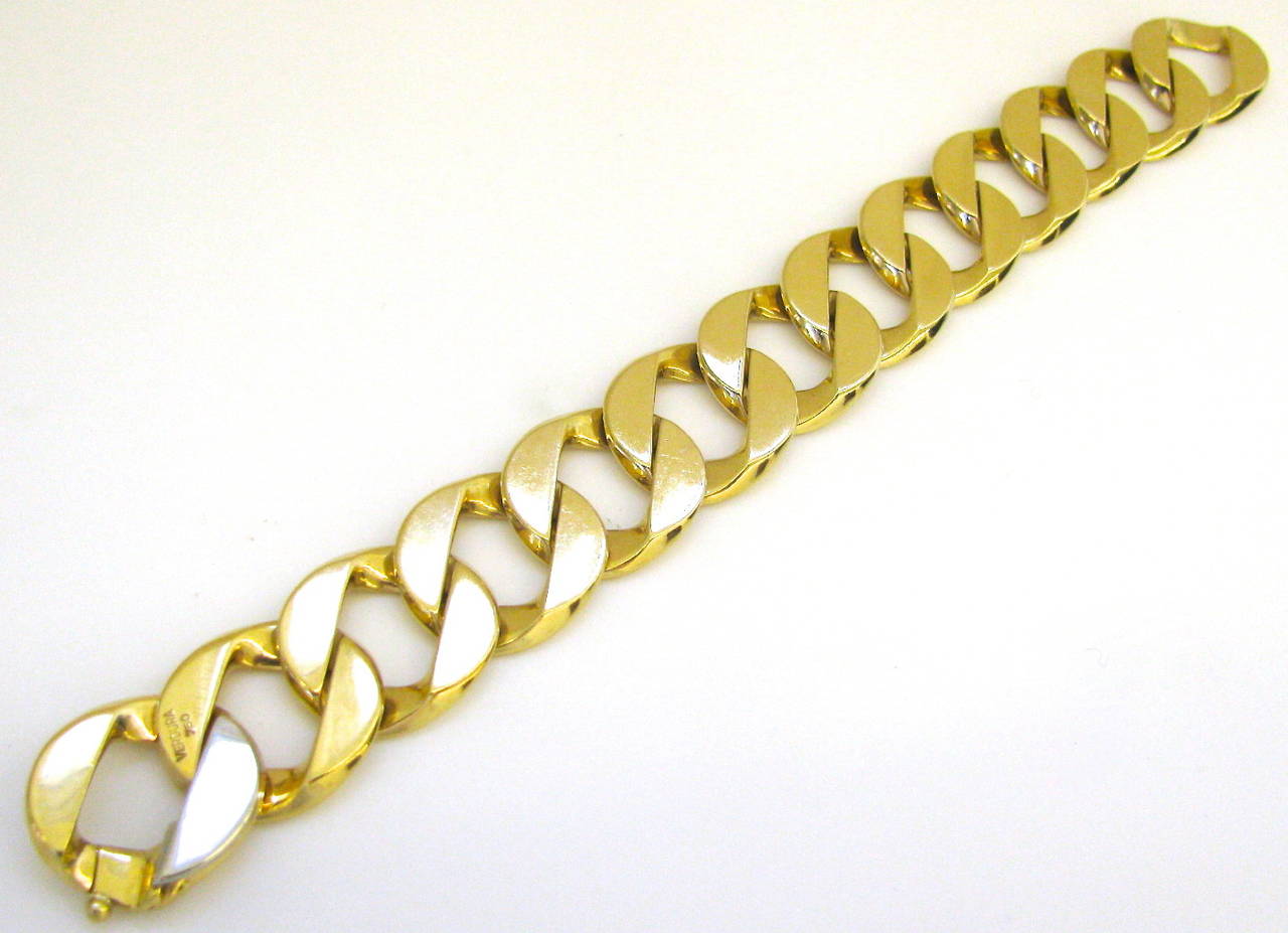 Verdura Gold Curblink Bracelet In Excellent Condition In Cincinnati, OH