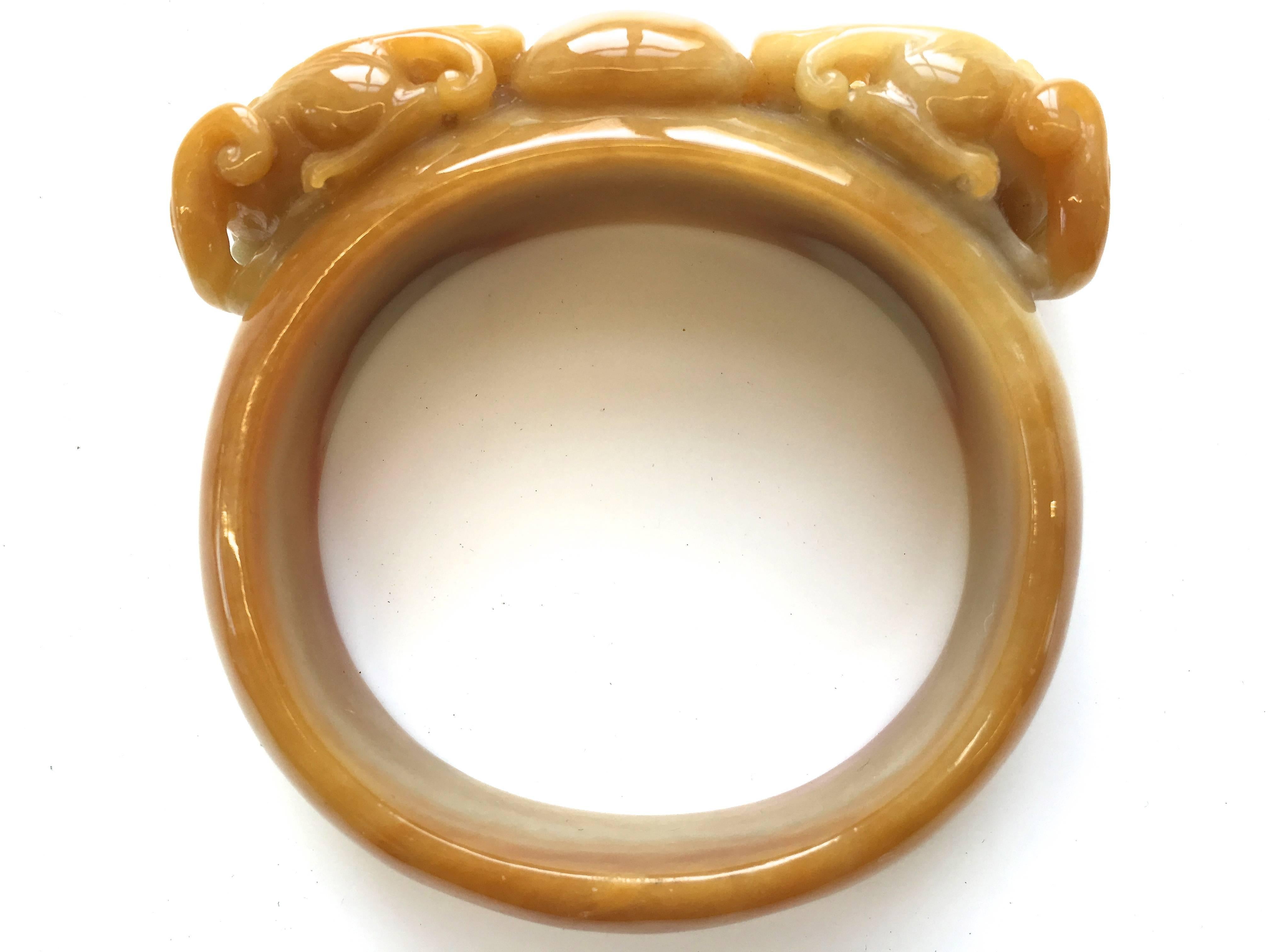 Natural Color Butterscotch Jade Carved Bangle In Excellent Condition In Cincinnati, OH