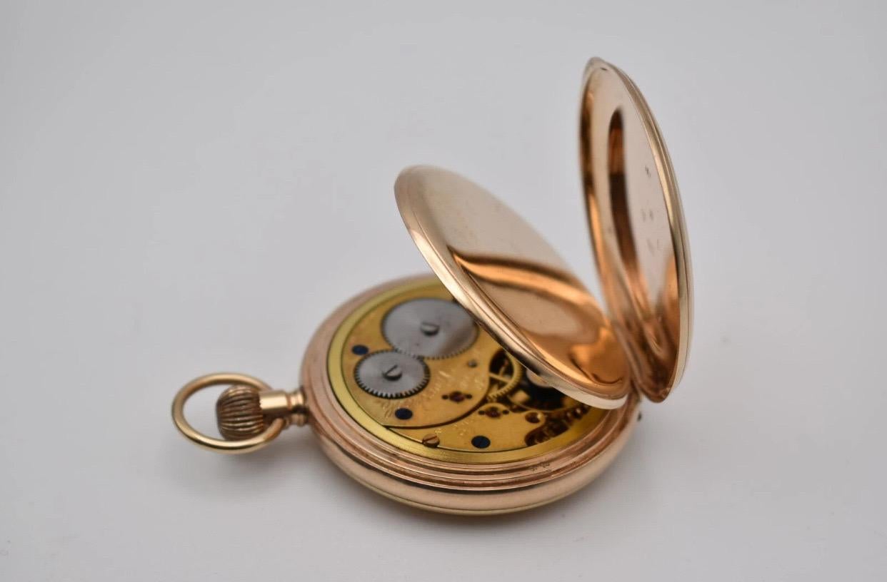 C1930 9ct Gold Thos Russell & Son Liverpool 15 Jewels Half Hunter Pocket Watch In Excellent Condition For Sale In Kenley surrey, GB