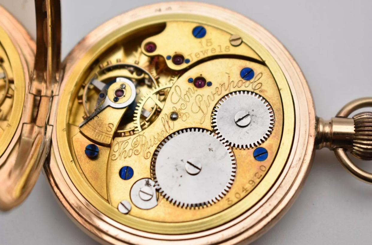 C1930 9ct Gold Thos Russell & Son Liverpool 15 Jewels Half Hunter Pocket Watch For Sale 1