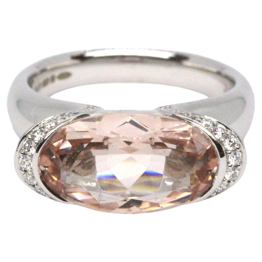 18ct White Gold Morganite and Diamond Ring For Sale