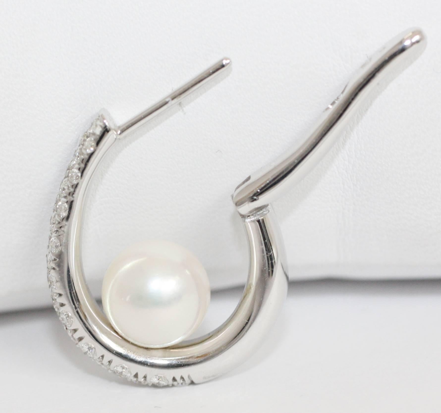 Mikimoto South Sea Pearl Diamond Gold Earrings In Excellent Condition For Sale In La Jolla, CA