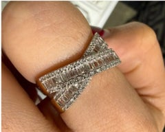 NWT $4, 500 Rare 14KT Gold Fancy Glittering Diamond Crossover Ring