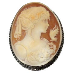 Estate Vintage Sterling Silver Carved Cameo Brooch Pendant Pin with Lady
