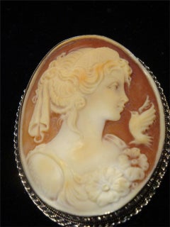 Estate Vintage Sterling Silver Carved Cameo Brooch Pendant Pin with Lady