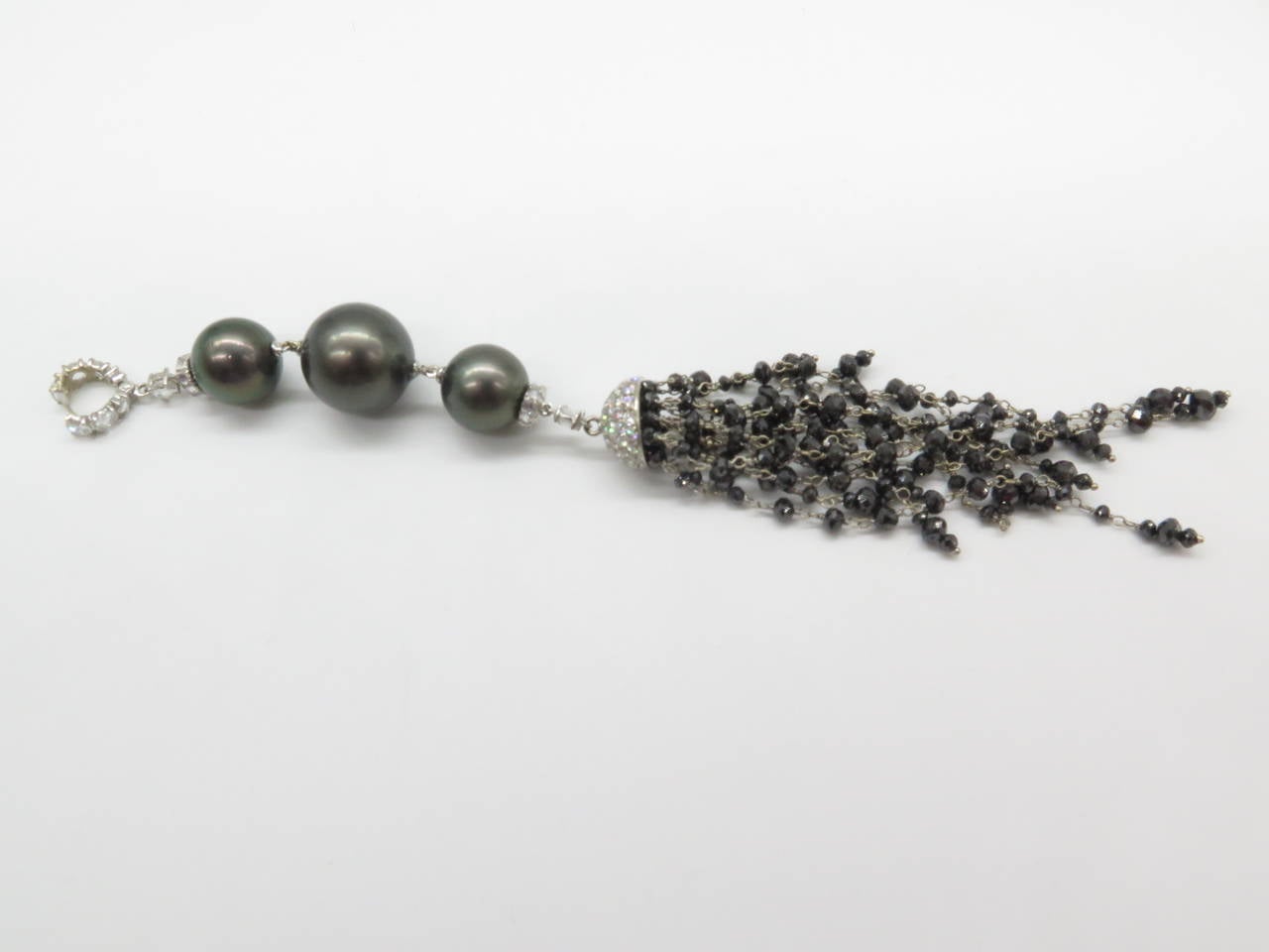 Black and White Diamonds With Black Tahitian Pearl Necklace For Sale 4